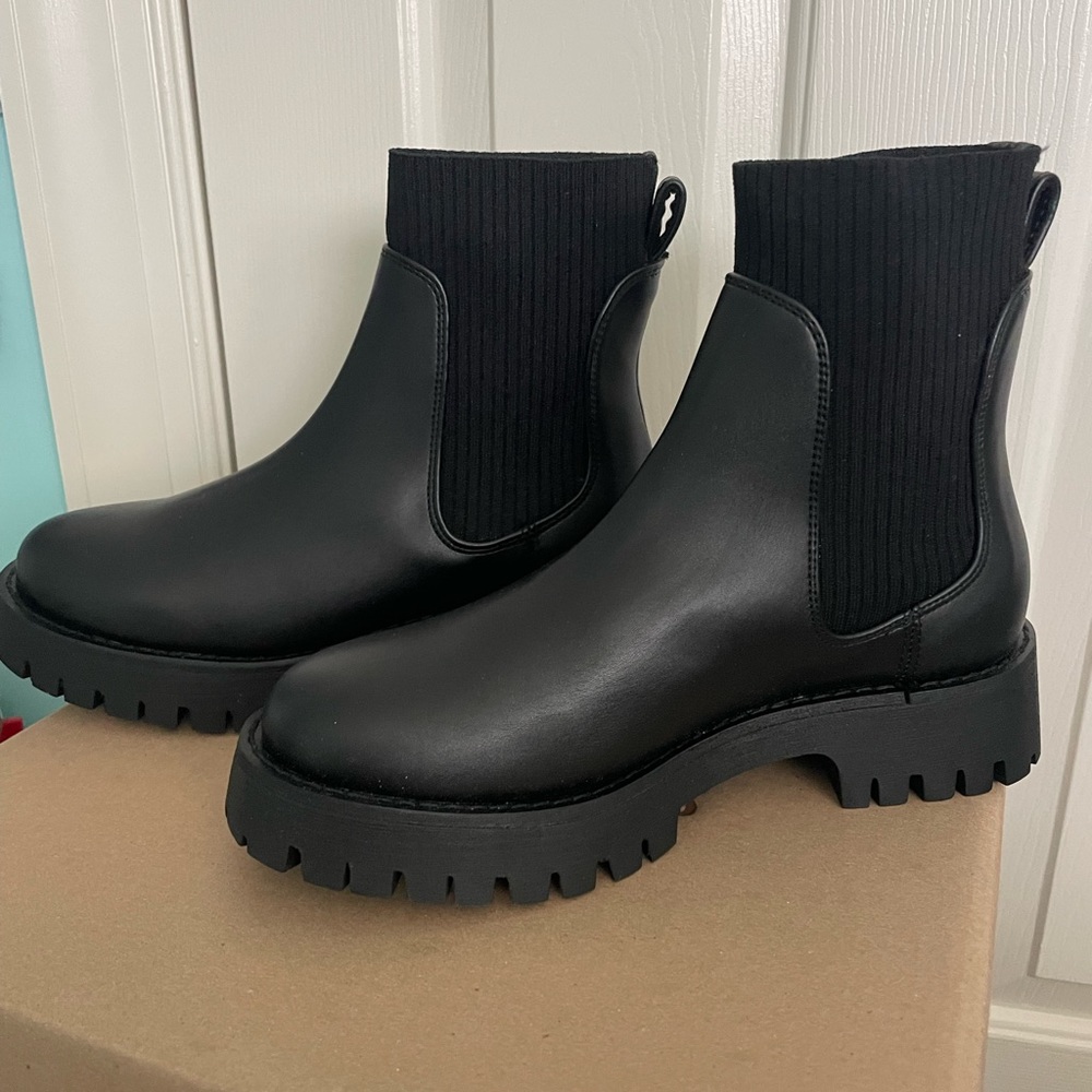 Steve Madden Liliana Black boots